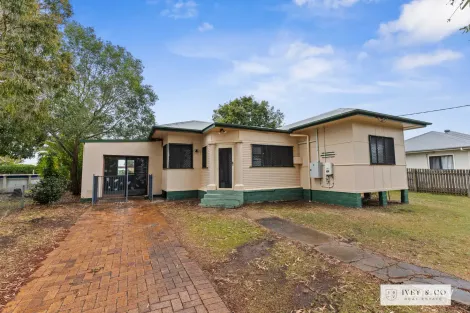 172 Cambridge St, Granville, QLD 4650