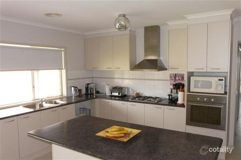 16 Nugget Fuller Dr, Tocumwal, NSW 2714