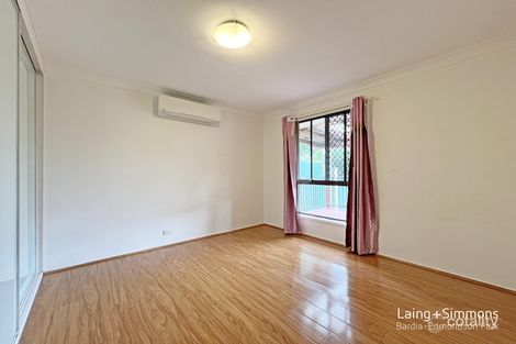 Property photo of 9 Hodkin Place Ingleburn NSW 2565