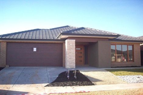 1258 Ison Rd, Manor Lakes, VIC 3024