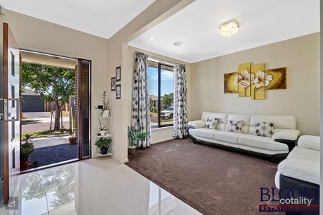 Property photo of 8 Dennerley Way Truganina VIC 3029