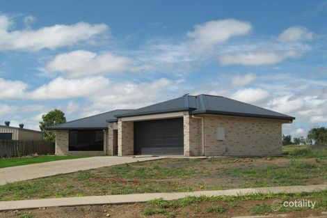 39 Andrews Rd, Emerald, QLD 4720