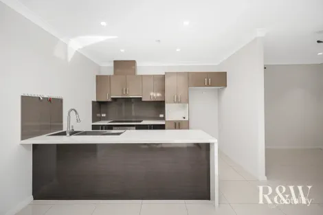 Property photo of 81 Carroll Crescent Plumpton NSW 2761