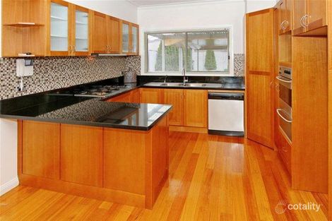 Property photo of 26 Glasgow Avenue Reservoir VIC 3073