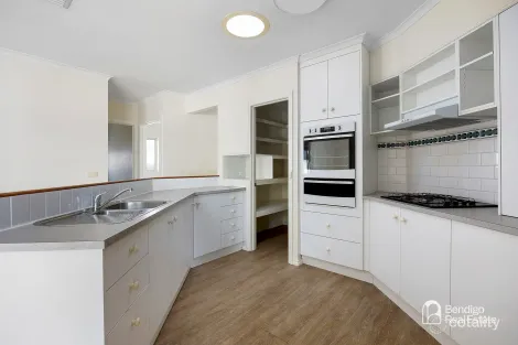 Property photo of 5 Honeysuckle Street Bendigo VIC 3550