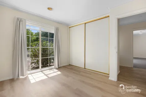 Property photo of 5 Honeysuckle Street Bendigo VIC 3550