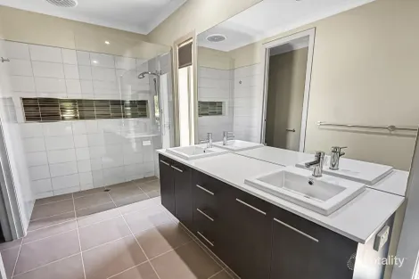 Property photo of 95 Malcolm Street Mansfield VIC 3722