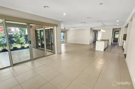 Property photo of 95 Malcolm Street Mansfield VIC 3722