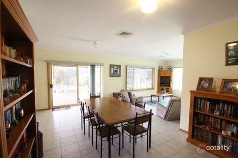 Property photo of 25 Jarman Crescent Clare SA 5453