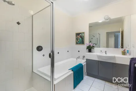 Property photo of 1 Kiandra Way Kennington VIC 3550