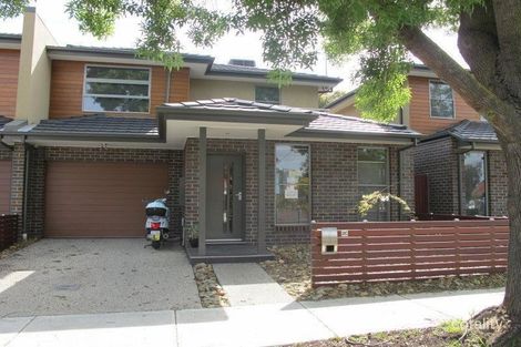 2c Ross St, Niddrie, VIC 3042