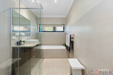Property photo of 3 Mardis Place South Morang VIC 3752