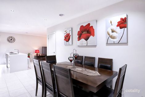 Property photo of 16 Gossamer Way Mickleham VIC 3064