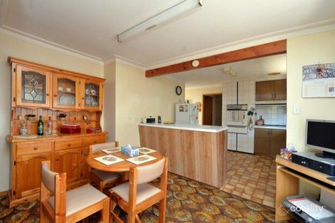 Property photo of 3 McDonald Crescent Flora Hill VIC 3550