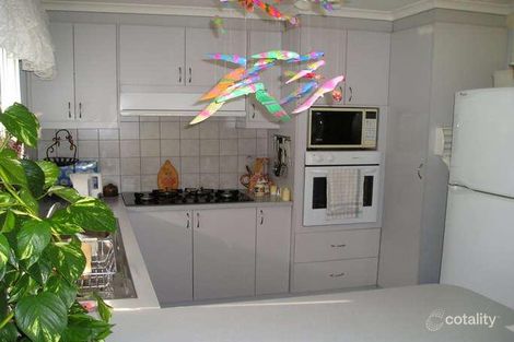 Property photo of 2/20 Preston Avenue Endeavour Hills VIC 3802