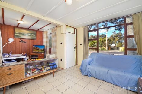 Property photo of 32 Lakedge Avenue Berkeley Vale NSW 2261