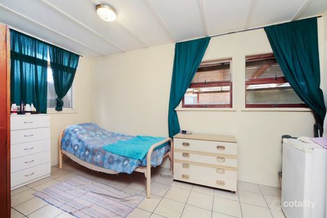 Property photo of 32 Lakedge Avenue Berkeley Vale NSW 2261