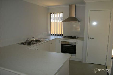 Property photo of 20 Jeffrey Loop Brookdale WA 6112