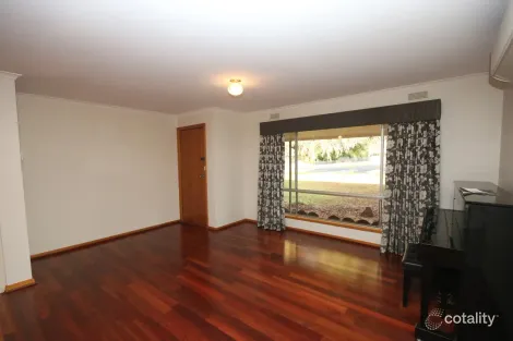 Property photo of 65 Jeffrey Street Elmore VIC 3558
