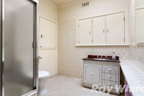 Property photo of 41 Rostrevor Parade Mont Albert North VIC 3129