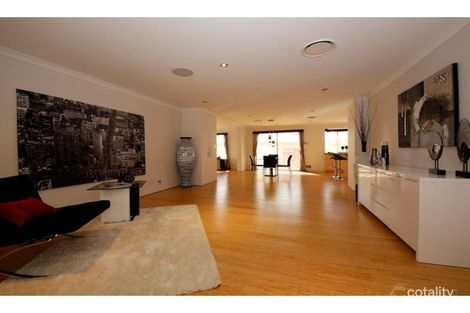 Property photo of 24 Crosthwait Circle Tapping WA 6065