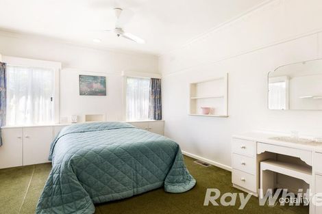Property photo of 41 Rostrevor Parade Mont Albert North VIC 3129