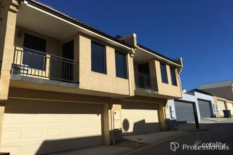 Property photo of 48 Lakeside Drive Joondalup WA 6027