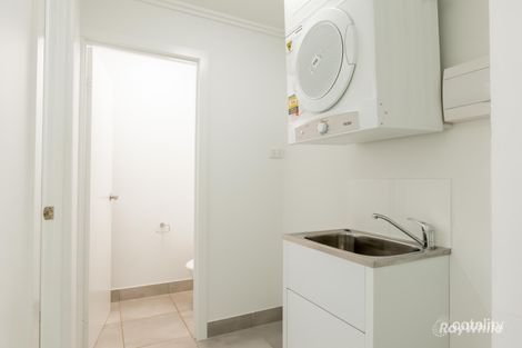 Property photo of 2/134A Walker Street Svensson Heights QLD 4670