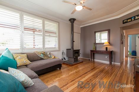 Property photo of 4 Kuranda Crescent Kotara NSW 2289