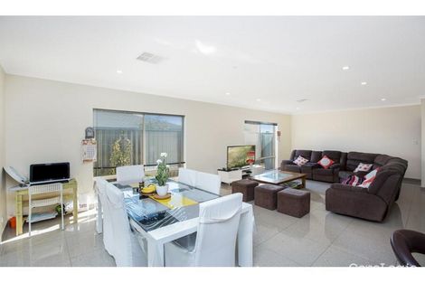 Property photo of 18 Wattleseed Avenue Treeby WA 6164