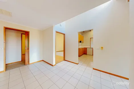 Property photo of 5 Opal Court Strathdale VIC 3550