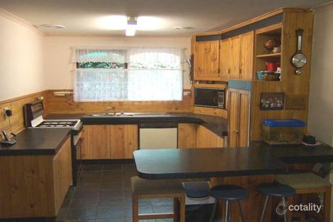Property photo of 2 Stonehaven Close Sunbury VIC 3429