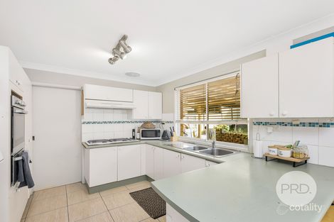 Property photo of 10 Startop Place Ambarvale NSW 2560