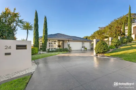 Property photo of 24 Trumpeter Circuit Corlette NSW 2315