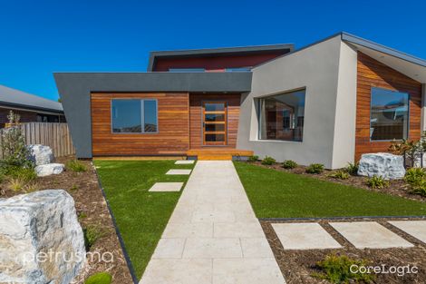 Property photo of 22 William Cooper Drive New Town TAS 7008