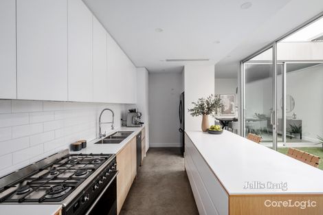 Property photo of 32 Wrights Terrace Prahran VIC 3181