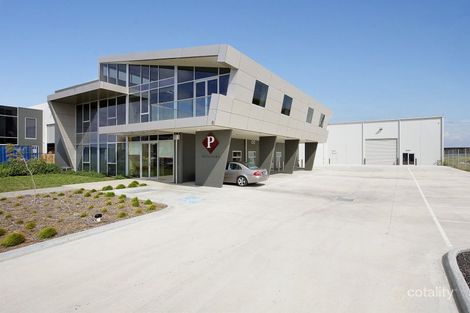 8 Helen Kob Dr, Braeside, VIC 3195