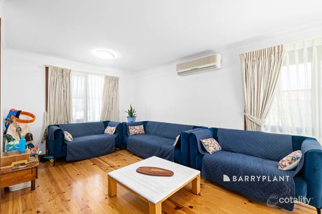 Property photo of 19 Blackwood Drive Narre Warren VIC 3805