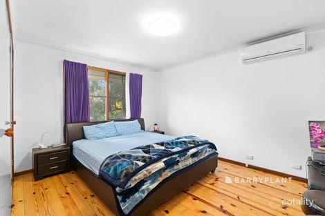 Property photo of 19 Blackwood Drive Narre Warren VIC 3805