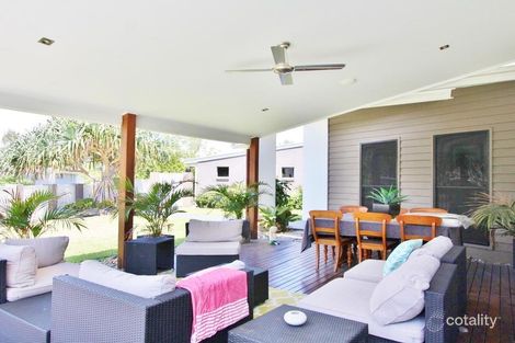 Property photo of 15 Serene Place Fig Tree Pocket QLD 4069