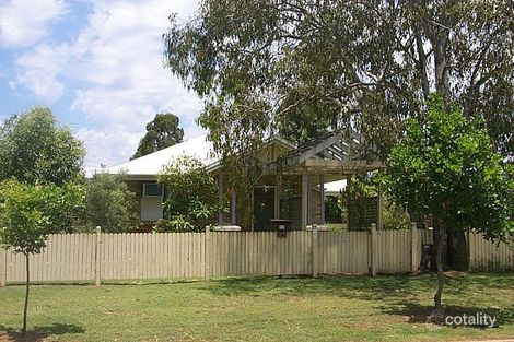 23a Baillieston St, Leichhardt, QLD 4305