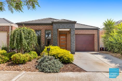 37 Daly Cct, Caroline Springs, VIC 3023