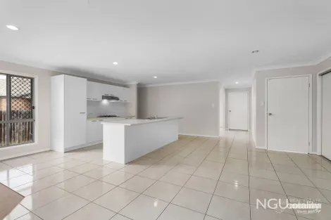 Property photo of 21 Lawson Crescent Laidley North QLD 4341