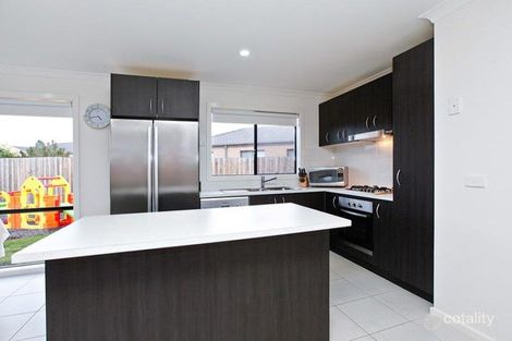 Property photo of 27 Mermaid Crescent Wyndham Vale VIC 3024