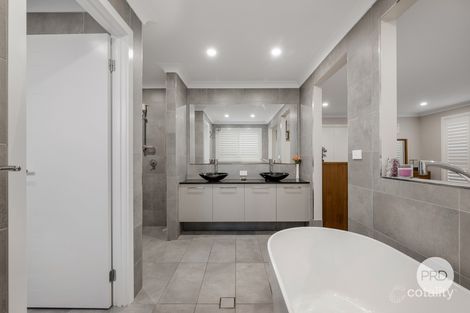 13 Macadamia Ct, Kingswood, NSW 2747