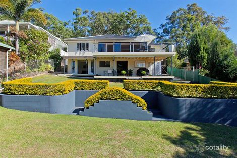 Property photo of 20 Castle Hill Street Holland Park West QLD 4121