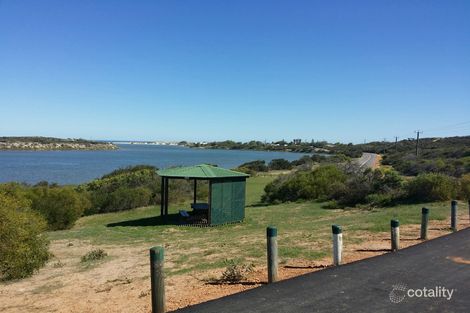 2 Avon Ct, Cape Burney, WA 6532