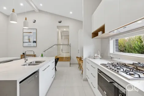 Property photo of 6 Lucerne Crescent Mount Barker SA 5251
