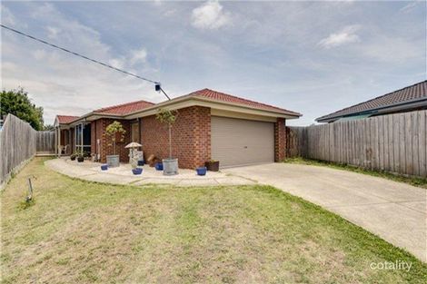 11 Dean Ct, Cranbourne West, VIC 3977