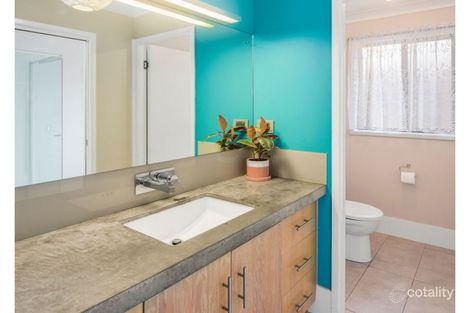 Property photo of 28 Cavalier Parade Bomaderry NSW 2541